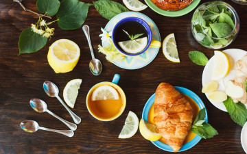 Картинка еда напитки +чай лимон чай мята круассан