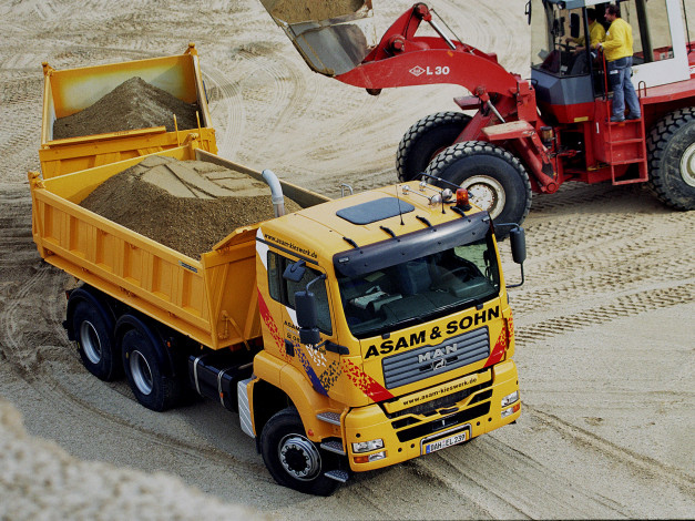 Обои картинки фото автомобили, man