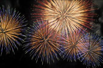 Картинка разное салюты фейерверки праздник