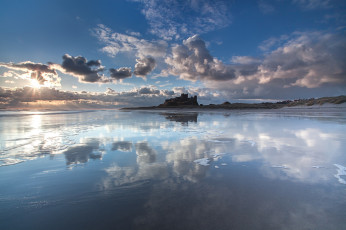 обоя морской, пейзаж, природа, моря, океаны, англия, нортумберленд, море, берег, замок, bamburgh, castle