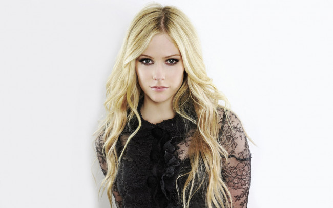 Обои картинки фото музыка, avril, lavigne, гипюр