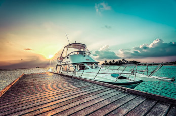 Картинка корабли Яхты причал тропики океан острова яхта