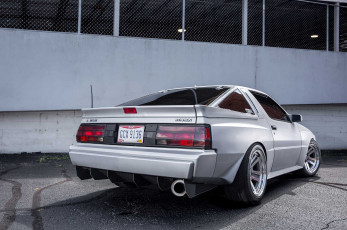 Картинка автомобили mitsubishi