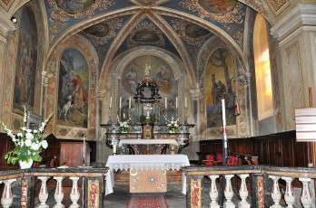 Картинка интерьер убранство +роспись+храма костел