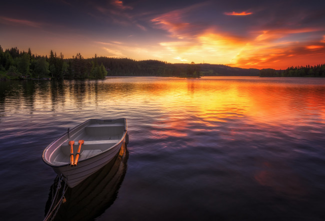 Обои картинки фото корабли, лодки,  шлюпки, закат, озеро, лодка