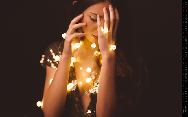 Обои картинки фото календари, девушки, гирлянда