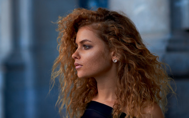 Обои картинки фото julia yaroshenko, девушки, юлия ярошенко, julia, yaroshenko, девушка, портрет, лицо, причёска, модель, красавица, красотка, рыжеволосая, поза, веснушки, взгляд, сексуальная