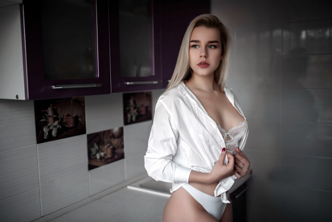 Обои картинки фото девушки, - блондинки,  светловолосые, декольте