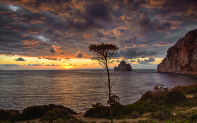 Обои картинки фото природа, побережье, небо, тучи, закат, море, скалы, берег