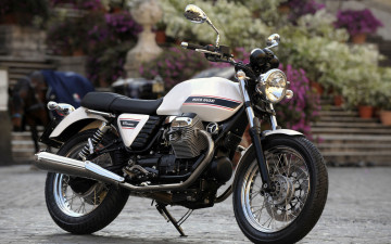 Картинка мотоциклы moto guzzi moto-guzzi