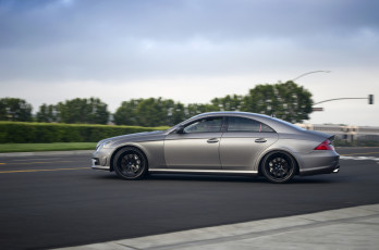 Картинка benz автомобили mercedes-benz авто стоянка