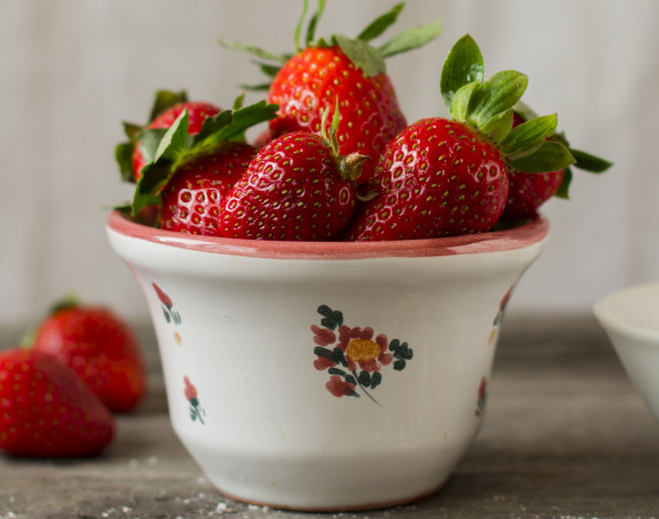 Обои картинки фото еда, клубника,  земляника