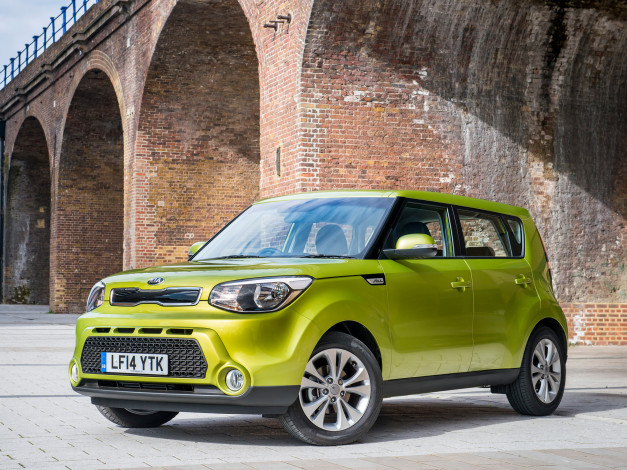 Обои картинки фото автомобили, kia, зеленый, 2014, uk-spec, soul