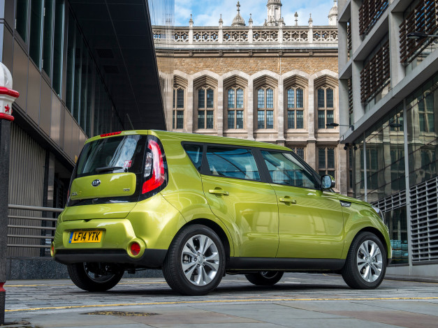 Обои картинки фото автомобили, kia, зеленый, 2014, uk-spec, soul