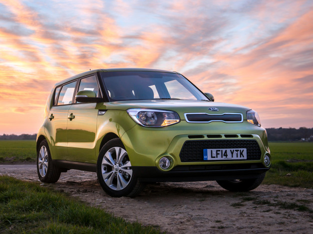 Обои картинки фото автомобили, kia, зеленый, 2014, uk-spec, soul
