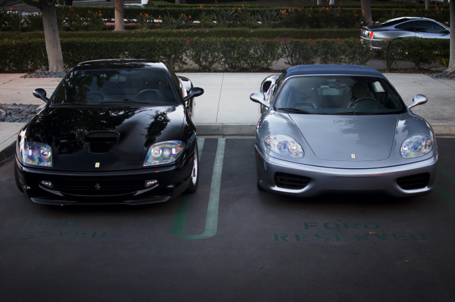 Обои картинки фото ferrari 550 maranello & 360 spider, автомобили, выставки и уличные фото, a, p, s, гоночные, спортивные, италия, ferrari