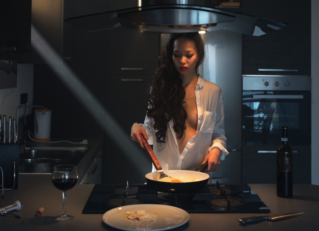 Обои картинки фото девушки, -unsort , брюнетки,  шатенки, фон, взгляд, девушка