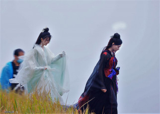 Картинка разное знаменитости девушки актрисы костюмы