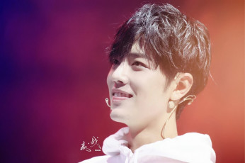 Картинка мужчины xiao+zhan актер лицо