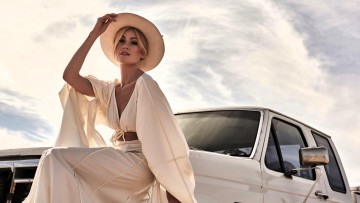 Картинка девушки katherine+mcnamara блондинка шляпа наряд машина