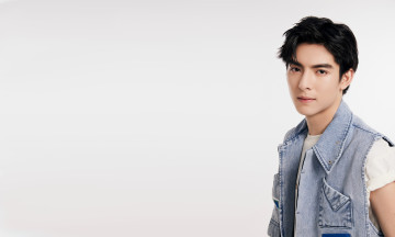 Картинка мужчины wang+hao+xuan актер жилетка