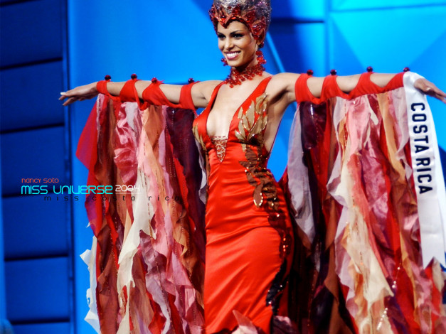 Обои картинки фото Miss universe 2004, девушки