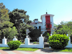 Картинка геленджик города здания дома