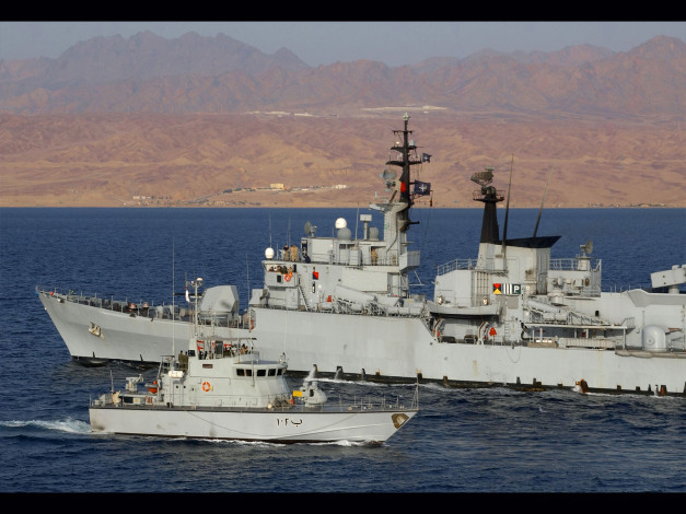 Обои картинки фото корабли, разные, вместе