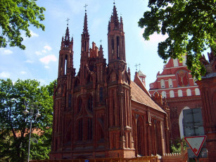 Картинка церковь святой анны города католические соборы костелы аббатства