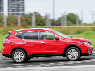 Картинка автомобили nissan datsun красный 2014г t32 au-spec x-trail