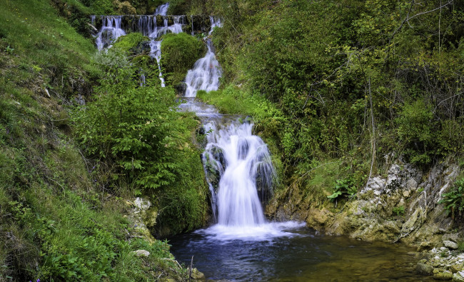 Обои картинки фото природа, водопады, лес, река, водопад