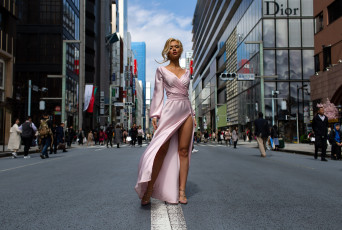 Картинка виктория+апанасенко девушки -unsort+ блондинки +светловолосые город женщины знаменитости модель виктория апанасенко мода платье блондинка