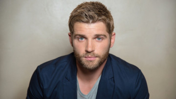 Картинка мужчины -+unsort пиджак щетина лицо актер michael vogel