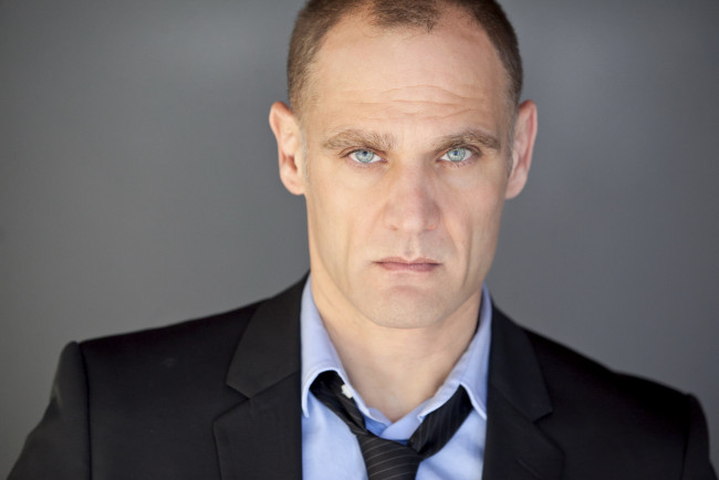 Обои картинки фото мужчины, - unsort, галстук, костюм, лицо, актер, andreas, apergis