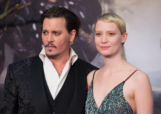 Обои картинки фото разное, знаменитости, mia, vasikowska, актеры, johnny, depp