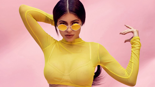 Обои картинки фото kylie jenner, девушки, девушка, красивая, супер, секси, няша, нежная, классная, модница, лапочка, мадам