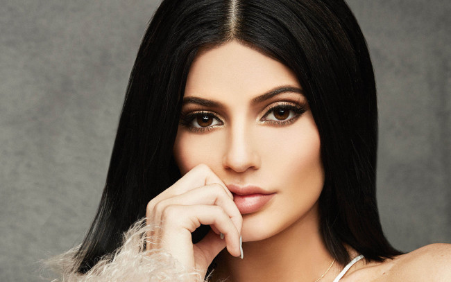 Обои картинки фото kylie jenner, девушки, девушка, красивая, супер, секси, няша, нежная, классная, модница, лапочка, мадам