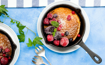 Картинка еда блины +оладьи ягоды мята малина ежевика