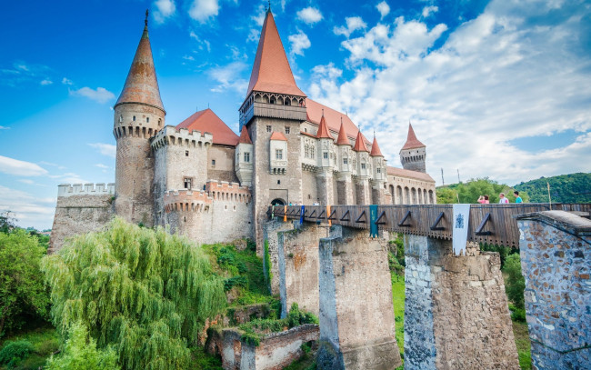 Обои картинки фото corvin castle, romania, города, - дворцы,  замки,  крепости, corvin, castle