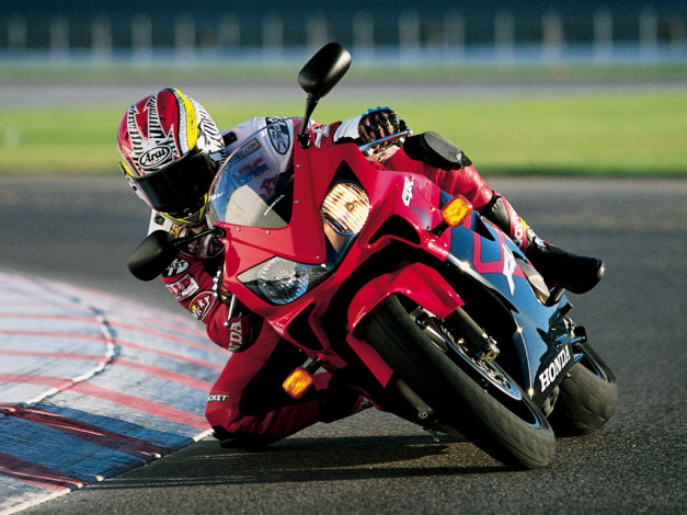 Обои картинки фото мотоциклы, honda