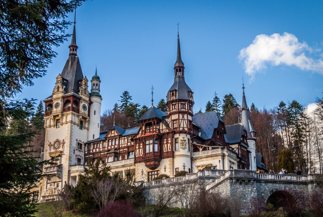 Обои картинки фото замок, пелеш, румыния, города, башни