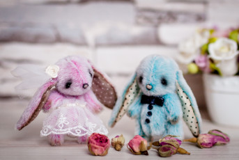 Картинка разное игрушки зайчики