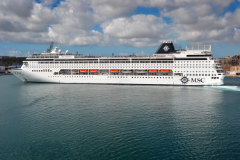 Картинка корабли лайнеры лайнер круиз море