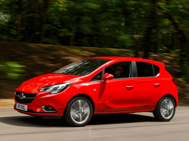 Обои картинки фото автомобили, vauxhall, 5-door, e, 2014гкрасный, corsa