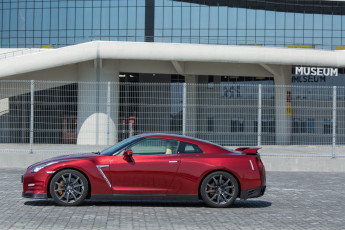 Картинка автомобили nissan datsun красный 2014г r35 gt-r