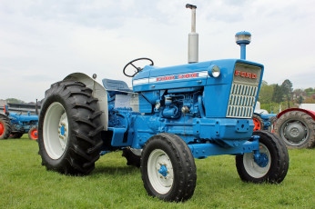 Картинка техника тракторы колесный трактор