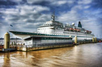 Картинка albatros корабли лайнеры лайнер океанский круиз причал