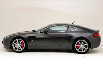 обоя автомобили, aston martin, aston, martin, v8, uk-spec, vantage