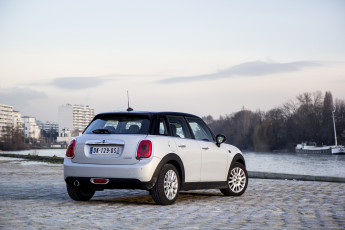 Картинка автомобили mini cooper 5-door