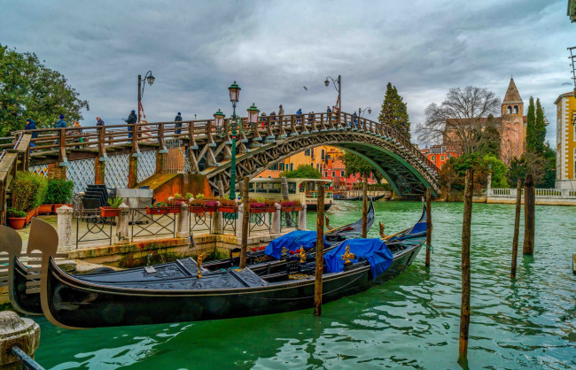 Обои картинки фото корабли, лодки,  шлюпки, гондола, канал